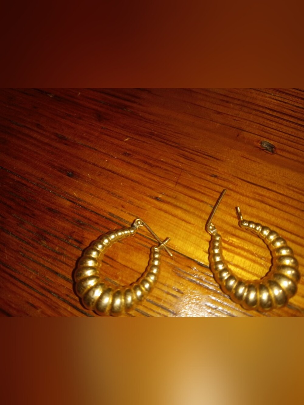 14kt Gold Ribbed Hoop Earrings - Women Jewelry